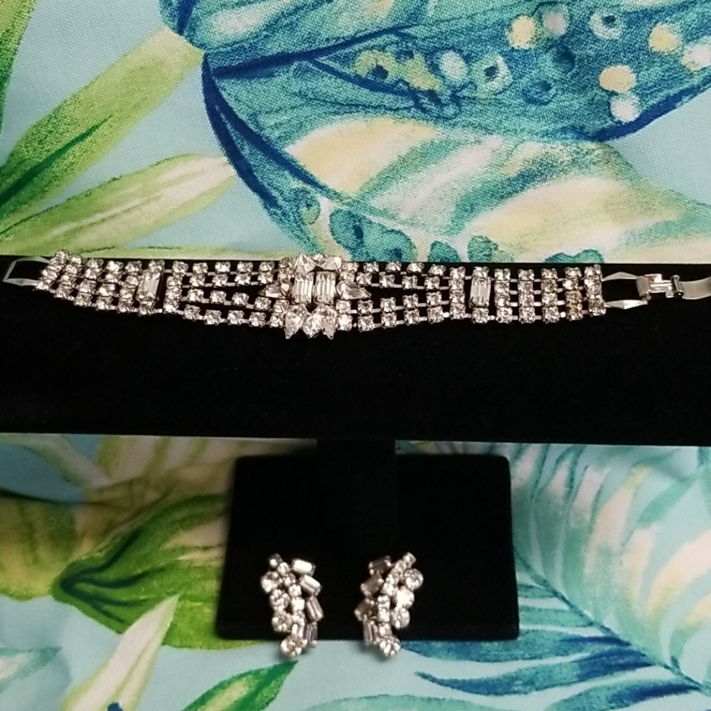 Rhinestone bracelet and clip on earrings set